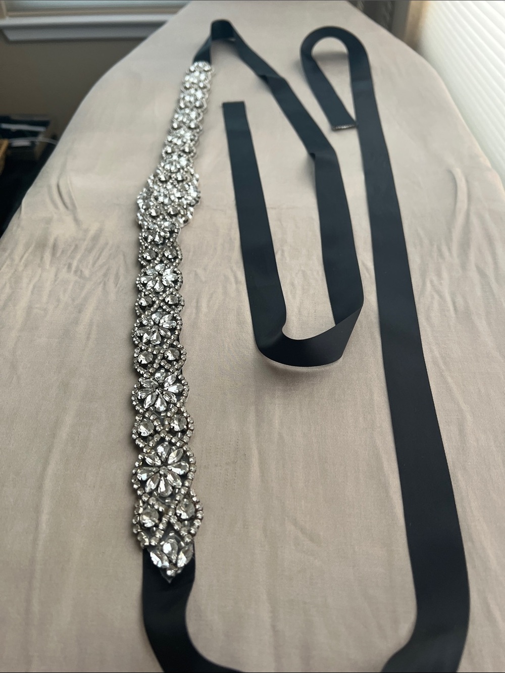 Crystal-Embellished Satin Tie Adjustable Belt in Black